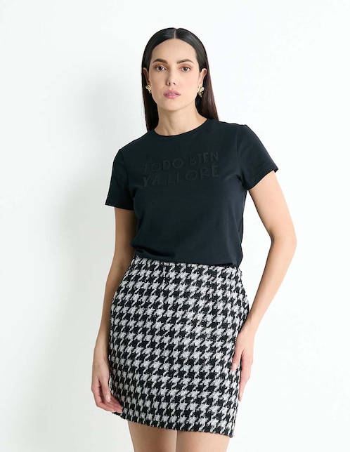 Playera manga corta Metropolis cuello redondo para mujer