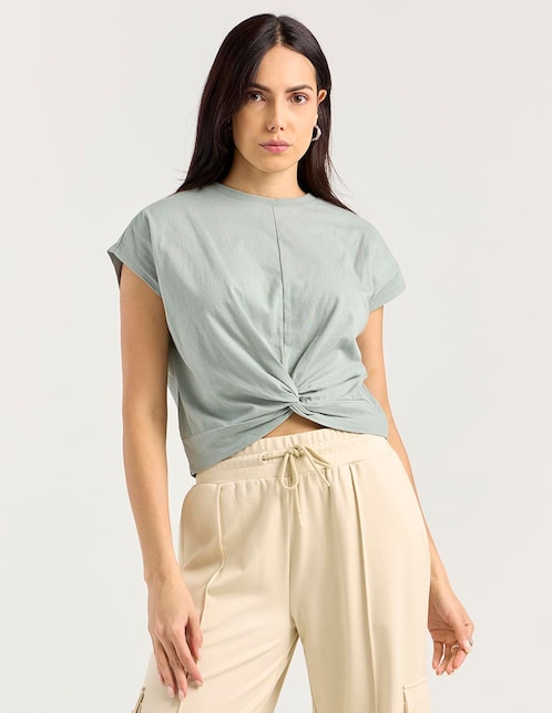 Playera manga corta Metropolis cuello redondo para mujer