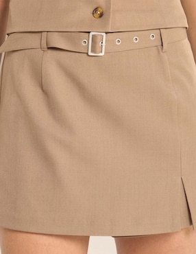 Falda short Metropolis a la cintura