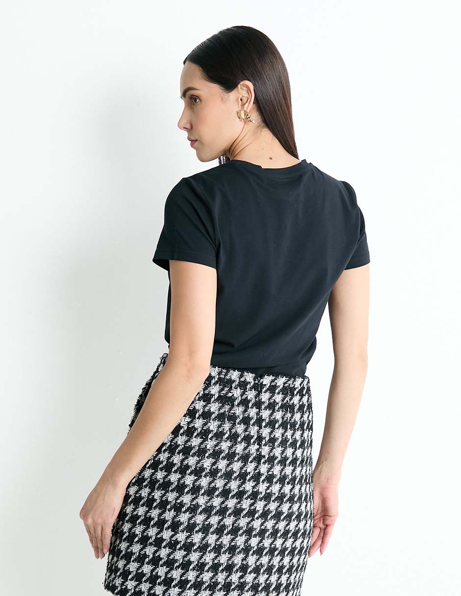 Playera manga corta cuello redondo para mujer 2