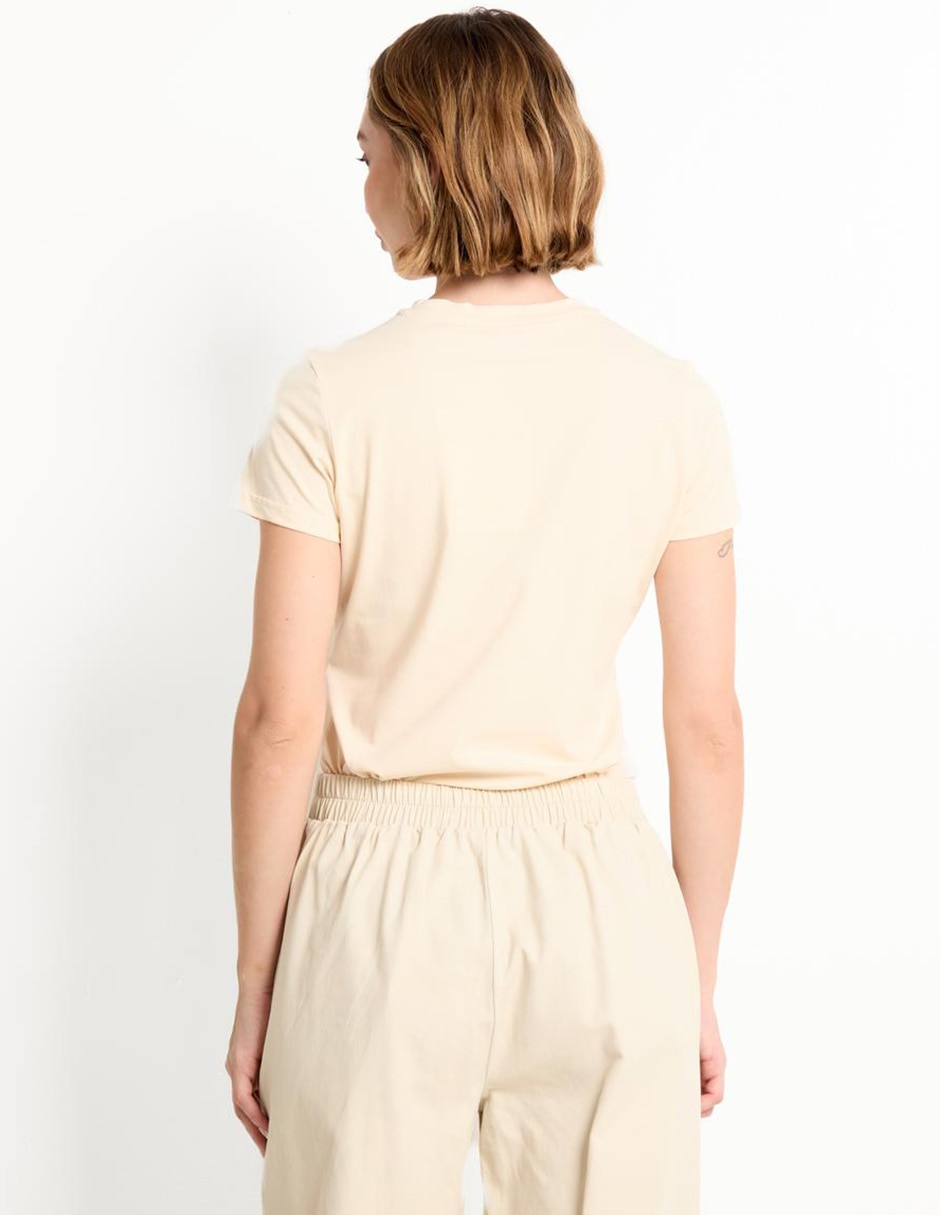 Playera manga corta cuello redondo para mujer 2