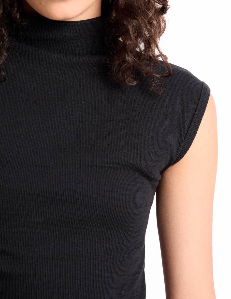 Top cuello alto 4