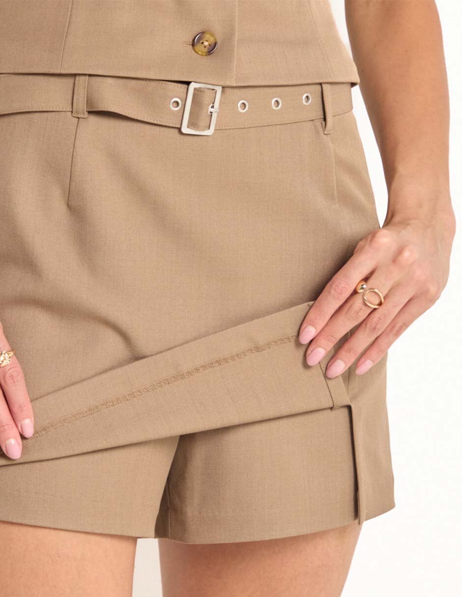 Falda short a la cintura 5