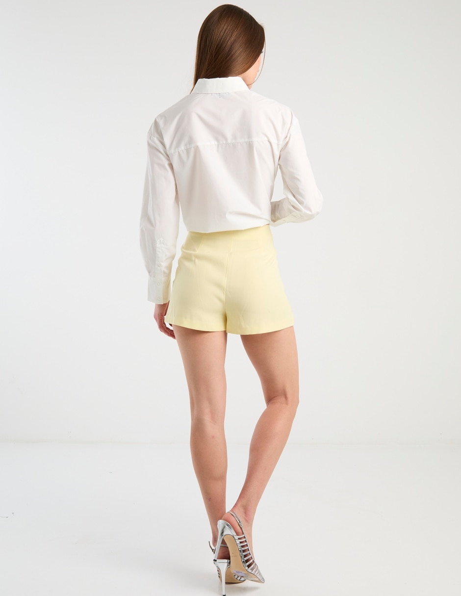 Falda short a la cintura 2