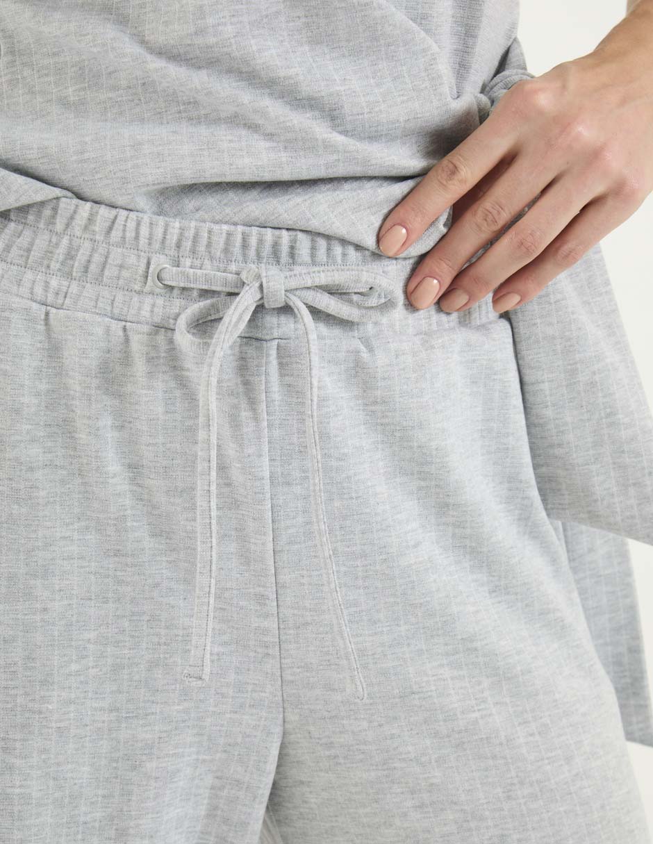 Pantalón amplio para mujer 4